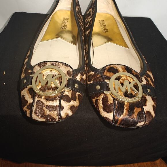 MICHAEL KORS women Size 9 Ballet Flats Loafers Leopard Calf hair Gold Logo READ - Picture 12 of 13